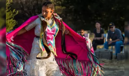 Danza Tribal: Celebraci�n del Mes de la Herencia Nativa en