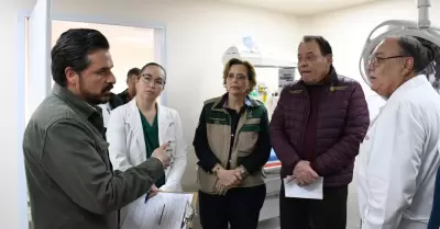 Zo� Robledo recorre unidades m�dicas de San Felipe, BC
