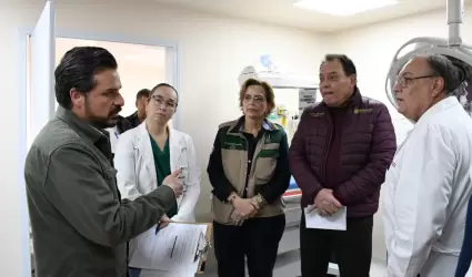 Zoé Robledo recorre unidades médicas de San Felipe, BC