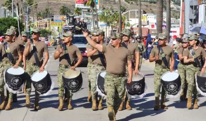 Desfile c�vico deportivo conmemorativo al 113 aniversario del inicio de la Revol