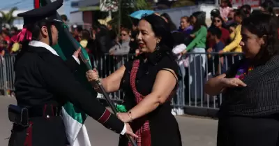 Encabeza Araceli Brown desfile de la Revolucin Mexicana