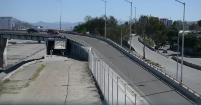 Instalan malla ciclnica en bordo del Ro Tijuana