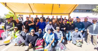 Entregan uniformes para invierno a trabajadores de campo