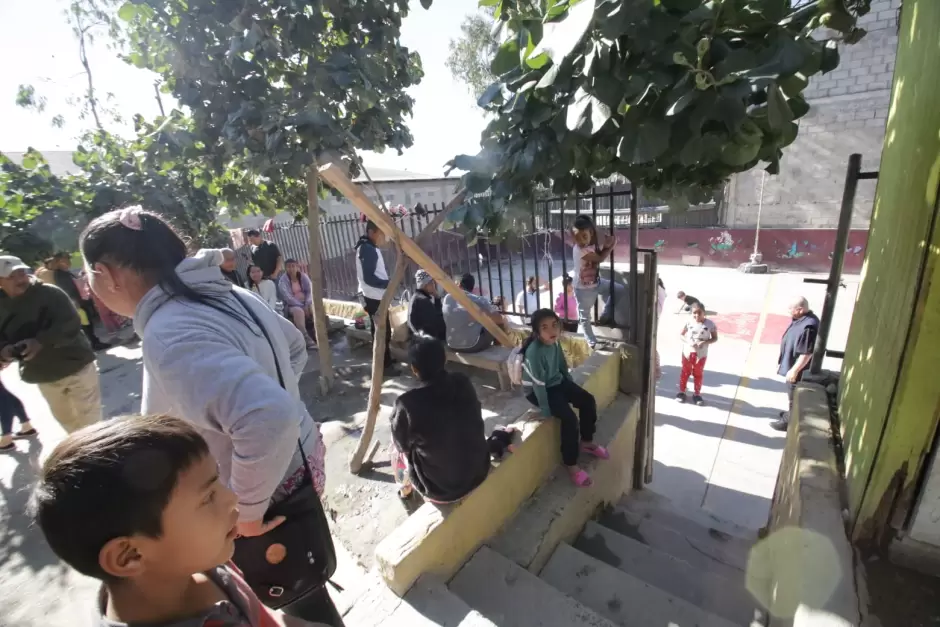 Migrantes dejan Tijuana para trasladarse a Matamoros