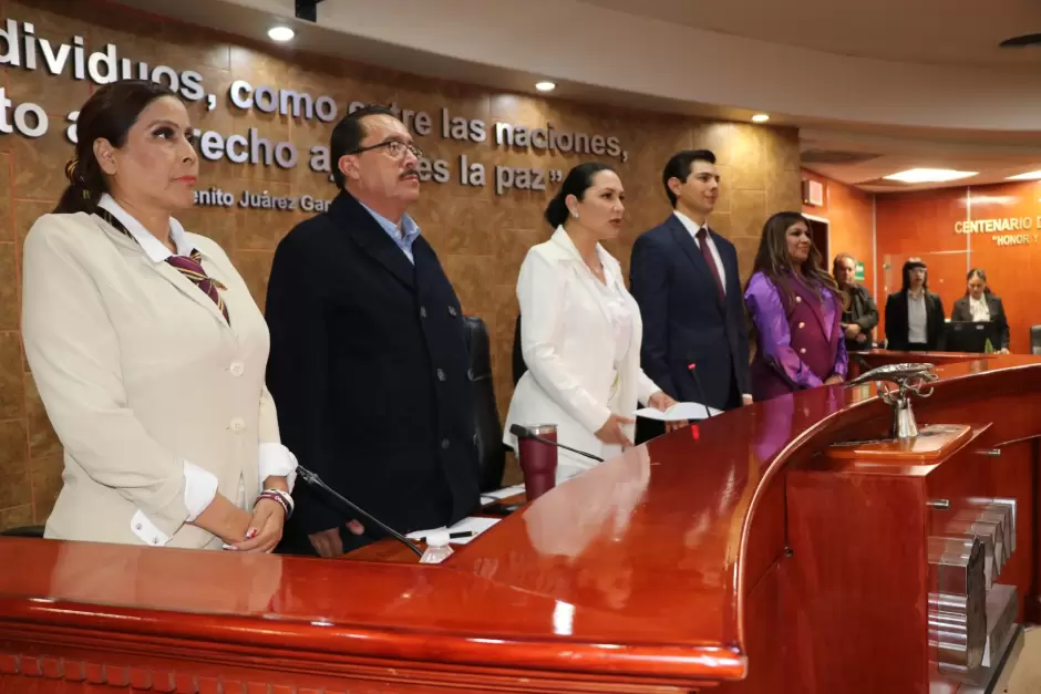 Diputada Araceli Geraldo emite declaratoria formal de instalaci�n de mesa directiva