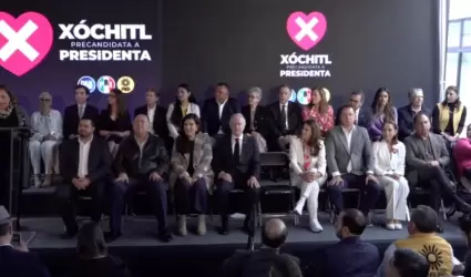 X�chitl G�lvez present� a su equipo de 22 colaboradores que la acompa�ar�n a lo 
