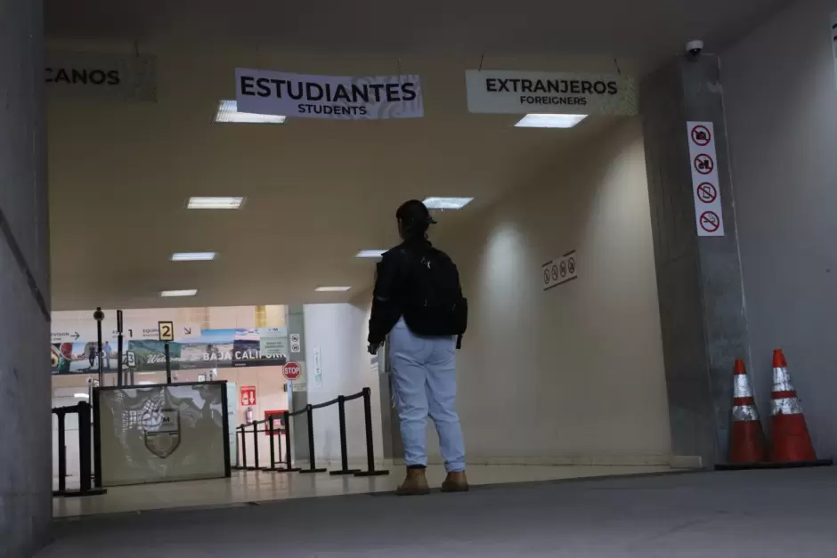 Habilitan carril exclusivo para estudiantes de San Ysidro a Tijuana