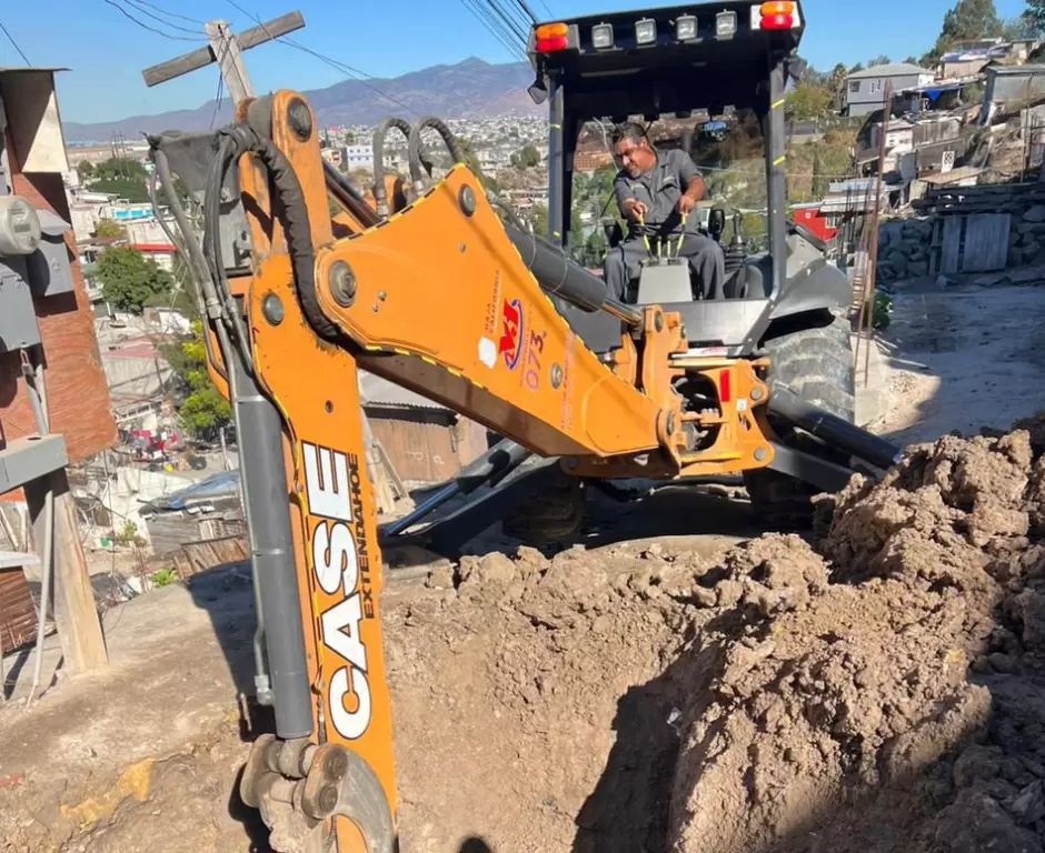 Realizan trabajos de mantenimiento correctivo en colonias de Tijuana
