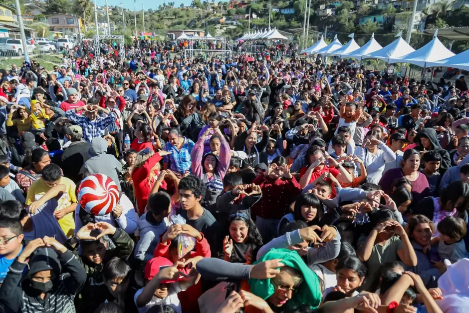Concretan m�s espacios para la salud en Baja California
