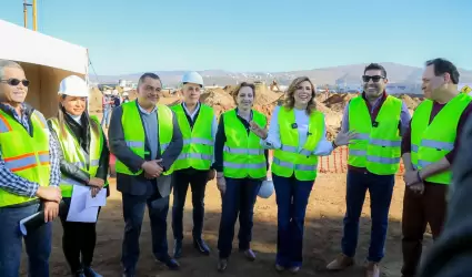 Concretan m�s espacios para la salud en Baja California