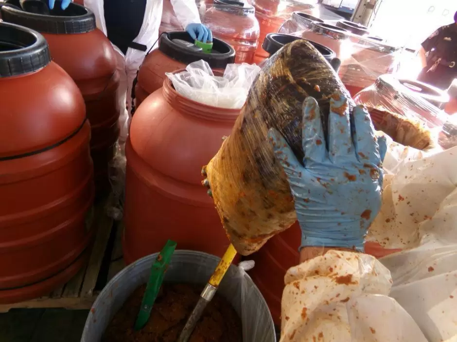 Confiscan ms de 10 mdd en narcticos en envo de pasta de jalapeo en Garita de Otay