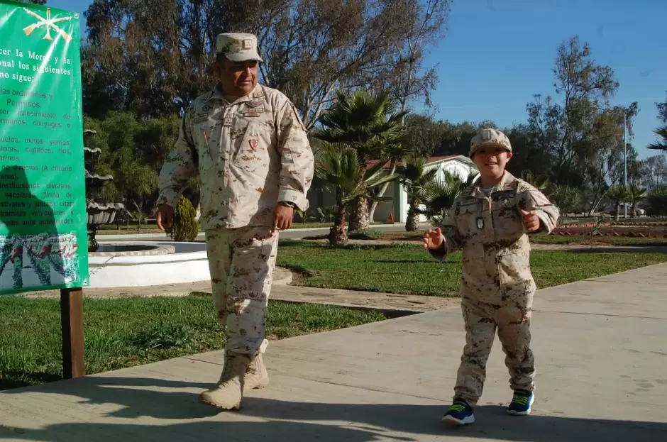 Ej�rcito y Fuerza A�rea