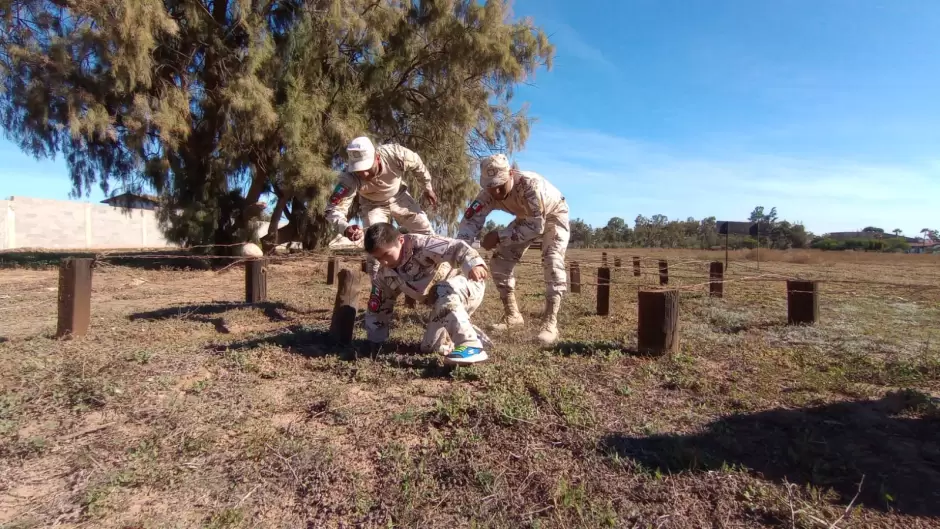 Ej�rcito y Fuerza A�rea