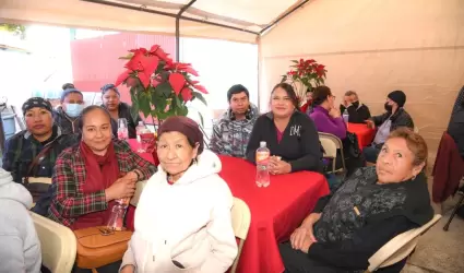 Posada navideña a pacientes del Módulo Rosa del Hospital General de Tijuana