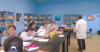 Finalizan per�odo de estudios mujeres