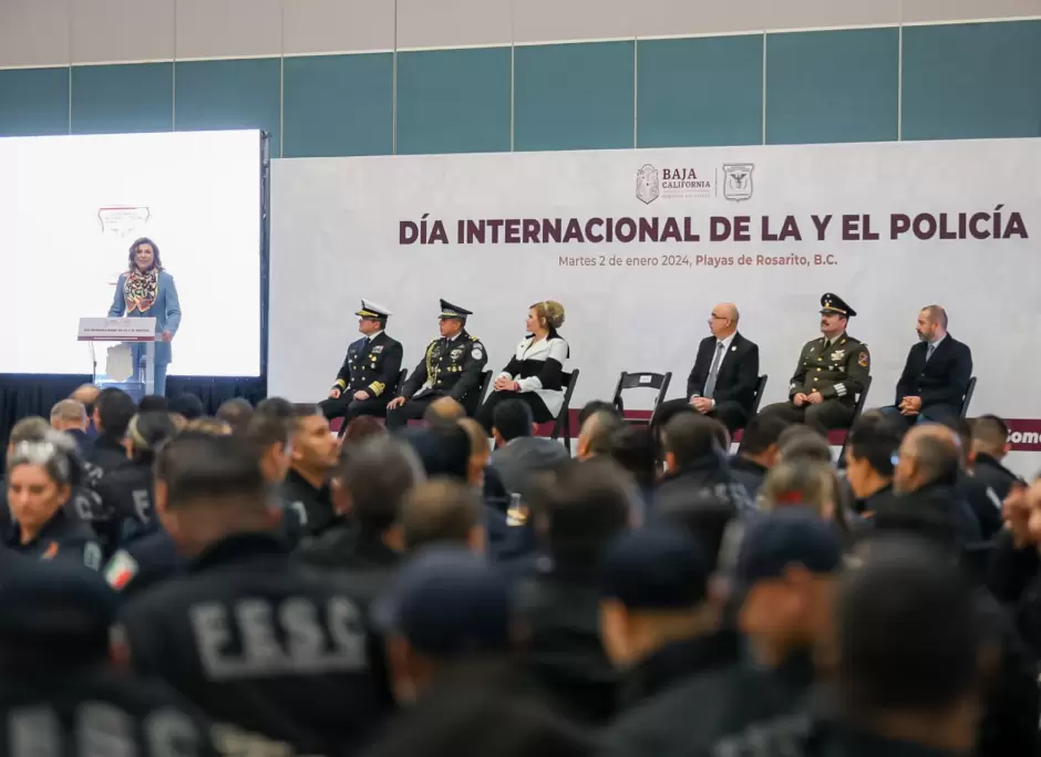 Polic�as de Baja California