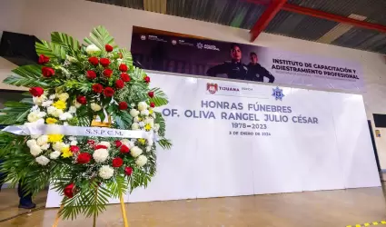 Rinde honras f�nebres al oficial Julio C�sar Oliva