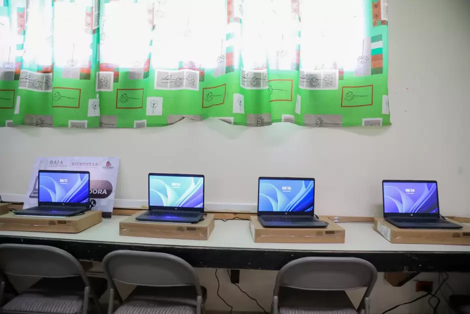 Instalan internet satelital en 24 escuelas del sur de BC
