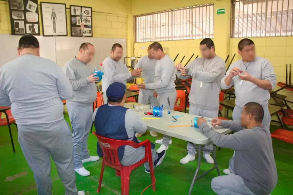 Taller artesanal para fomentar el autoempleo en el centro penitenciario de Mexicali