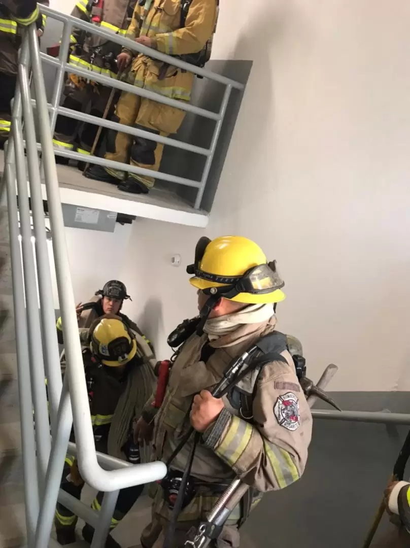 Prcticas para control de incendios en edificios altos
