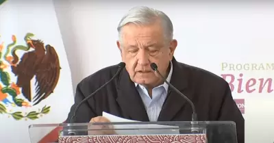 Andrs Manuel Lpez Obrador pidi a Azucena Uresti explicar "las circunstancias"