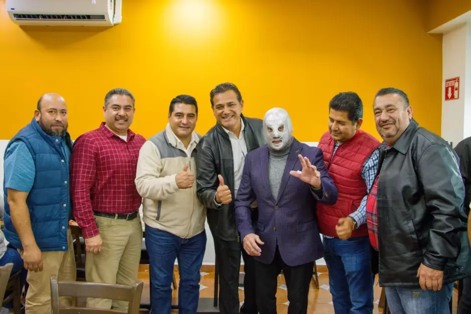 El Hijo del Santo con "Terrible" Morales