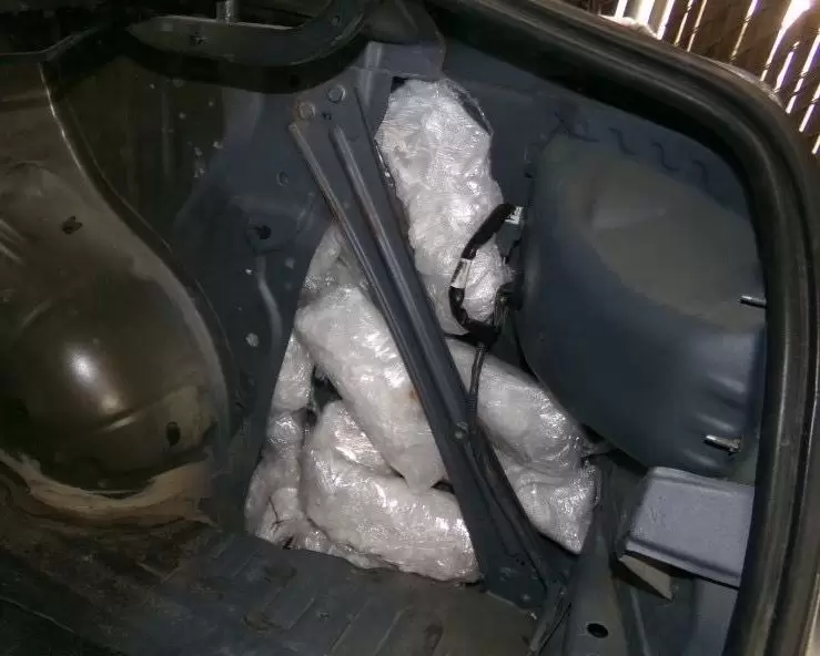 La Oficina de Campo de CBP San Diego logra una trifecta de decomisos: narc�ticos, armas y dinero
