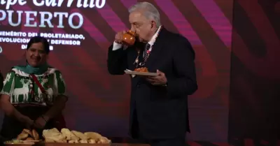 Andr�s Manuel L�pez Obrador encabez� la celebraci�n del D�a de la Candelaria con