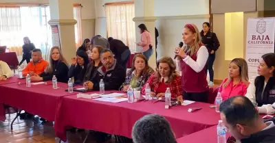 Reciben residentes de San Quintn atencin por parte de personal de CEJUM