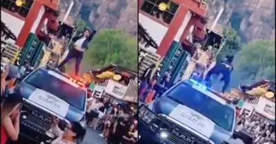 Mujer en patrulla