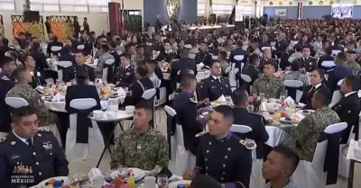 Ceremonia por el Da de la Fuerza Area Mexicana