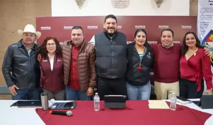 Diputados federales y militantes del partido del Movimiento de Regeneraci�n Naci