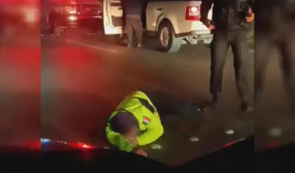 Chocan y lesionan a oficial de trnsito de Tijuana en la Ready Lane a San Ysidro