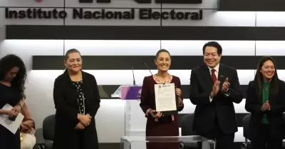 Registro de Claudia Sheinbaum ante el INE como candidata a la Presidencia por la