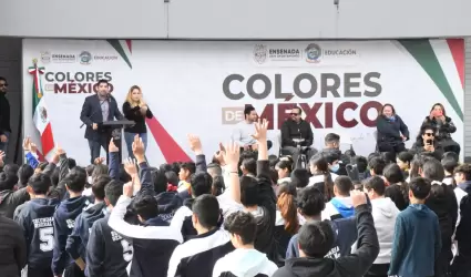Ceremonia Cívica "Colores de México" en Secundaria Moisés Sáenz Garza