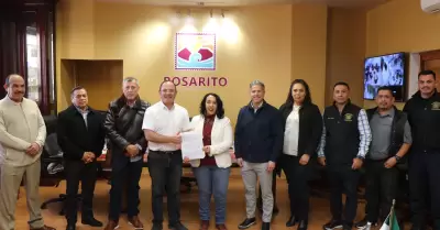 Firman Gobierno Municipal y Asociacin Pro Bomberos de Rosarito Baja convenio qu
