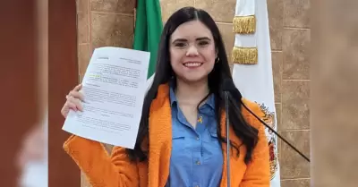 Legisladora Dayl�n Garc�a Ruvalcaba