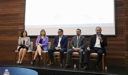 Panel "Talento: el factor diferenciador del xito en la promocin de Tijuana"