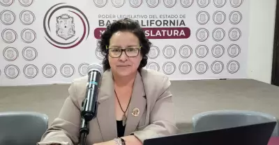 Encabeza diputada Adame mesa de devoluci�n con colectivos de b�squeda, OSC y org