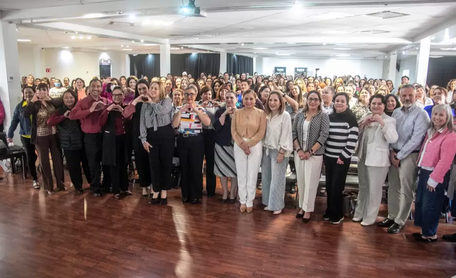 Refuerzan profesionalizaci�n de figuras educativas de nivel preescolar