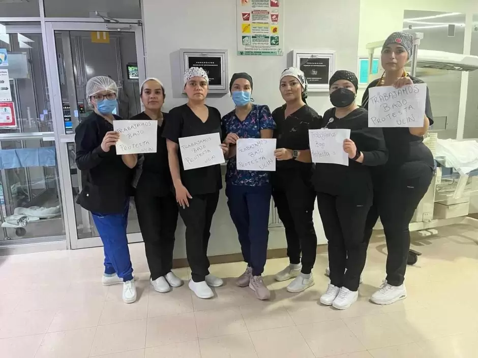 Trabajadores de enfermera del IMSS protestan por despidos injustificados