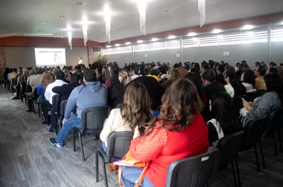 Presentan plataforma educativa Sofa XT a directivos de primaria y secundaria de Mexicali