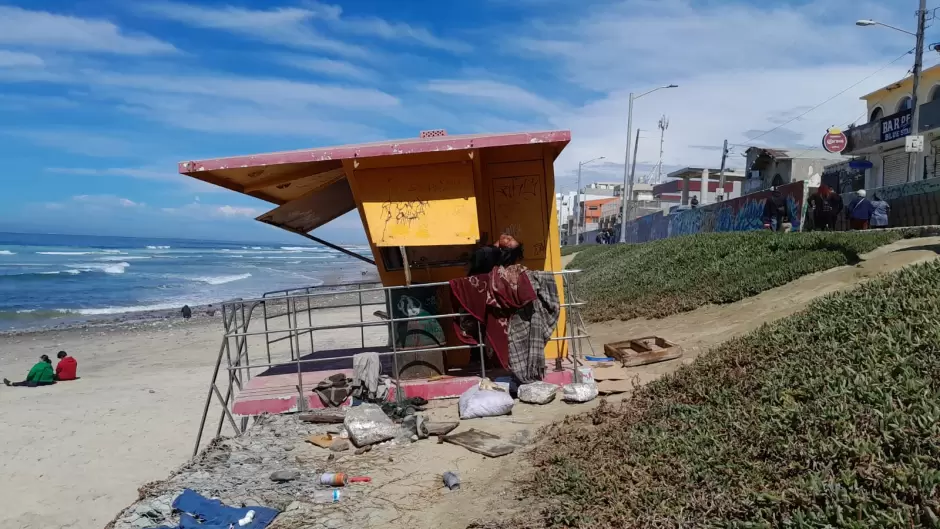 Sin torres para salvavidas de Playas de Tijuana; destruidas por vandalismo y marejadas