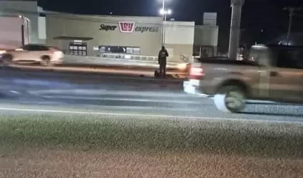 Persona atropellada en carretera Tijuana-Tecate frente a centro comercial en eji