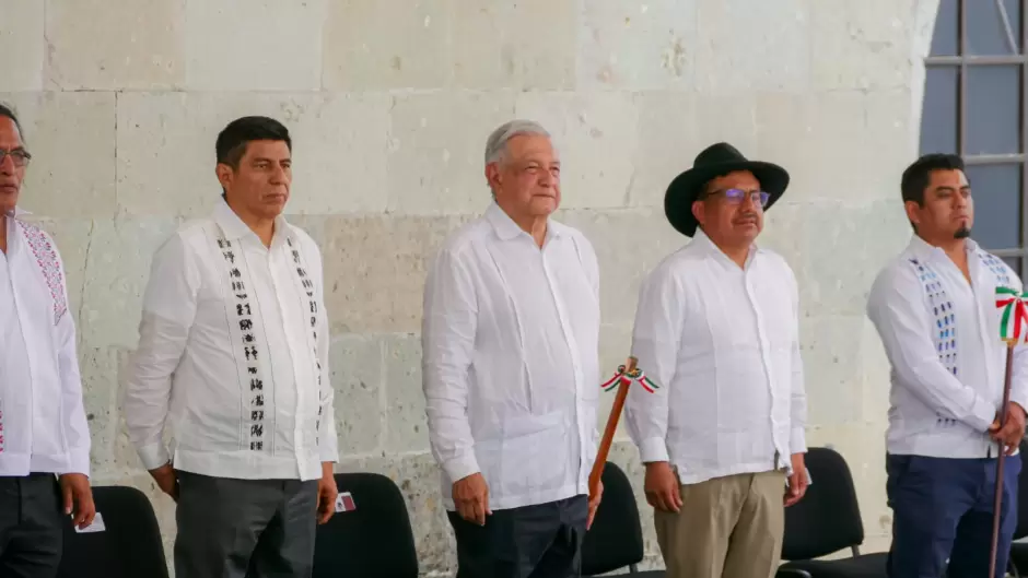 Reconocen Gobernadora Marina del Pilar y Andrs Manuel Lpez Obrador legado de Benito Jurez