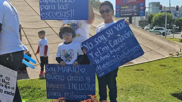 Se manifiestan en Tijuana para pedir que maestros y directivos se asesoren y sean inclusivos con ni�os en espectro autista