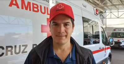 Andr�s Holgu�n, coordinador de la delegaci�n Hermosillo de Cruz Roja