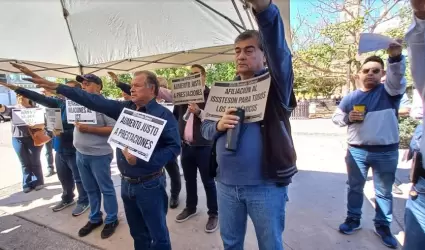 Miembros del Staus rinden protesta como integrantes del Consejo General de Huelg