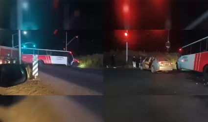 Accidente de autobs de personal en Villas del Campo provoca caos vial