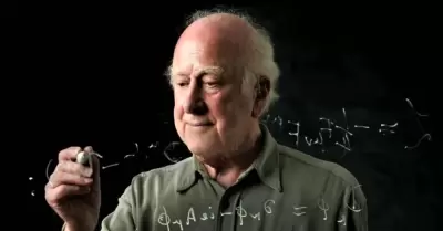Peter Higgs, descubridor de "la partcula de Dios"